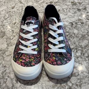 Rocket Dog Canvas Sneakers with White Laces